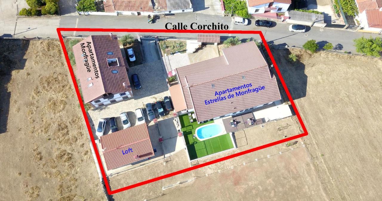 Apartamentos Estrellas De Monfraguee Torrejón el Rubio Esterno foto