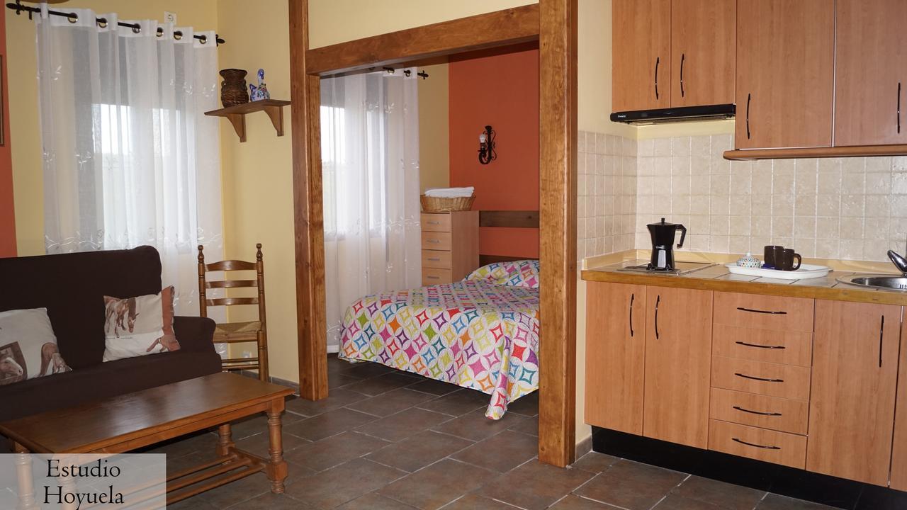 Apartamentos Estrellas De Monfraguee Torrejón el Rubio Esterno foto